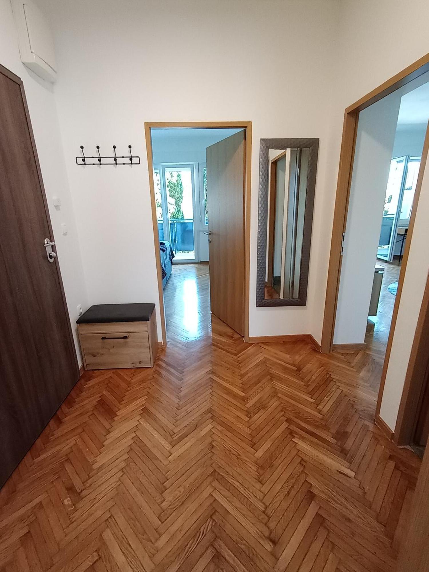 Novi Prostrani U Strogom Centru Pule Apartmán Pula
